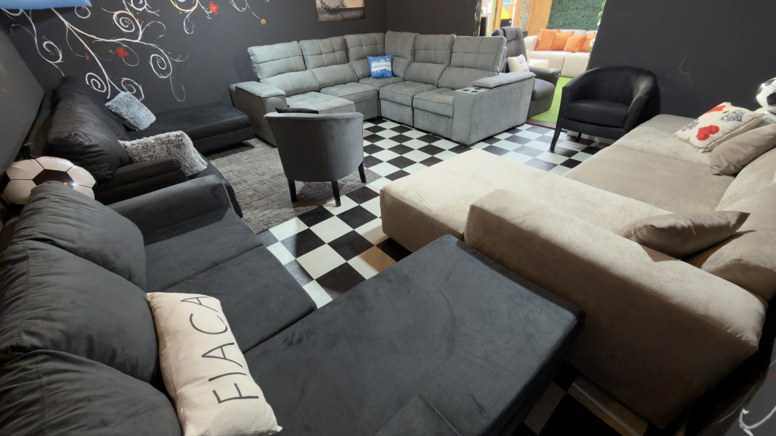 Showroom Tiziana Deco — detalle